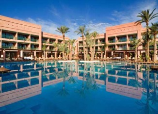 Piscina del Holiday Inn Marrakech-L’Hotel du Golf