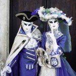 Pareja disfrazada en el Carnaval de Venecia