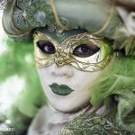 Un aura de misterio envuelve a algunos personajes durante el Carnaval de Venecia