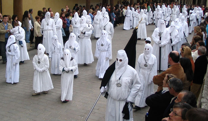 Desfile de los gremios en Medina de Rioseco