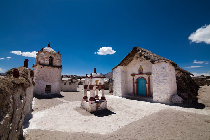 Pueblo de Parinacota © Ronny Belmar