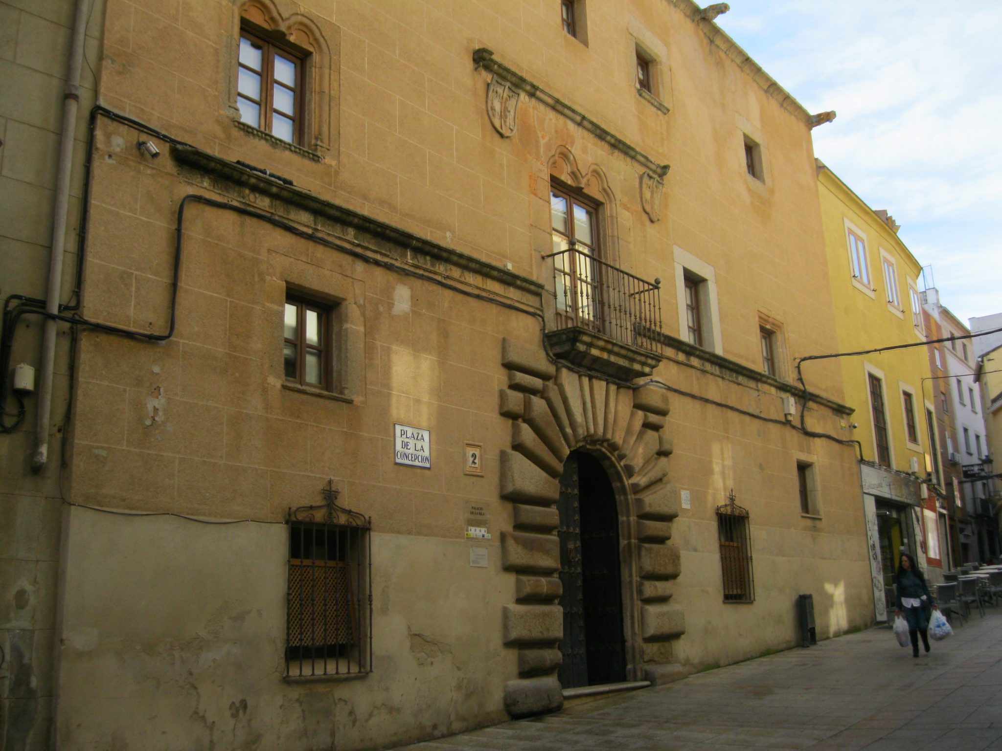 Biblioteca municipal de Cáceres, una de las sedes del otoño literario
