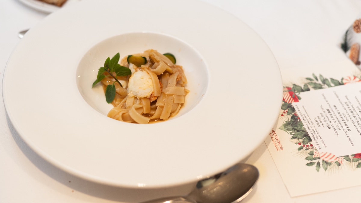 Vermicellis de bogavante con curry Vermicellis de bogavante con curry