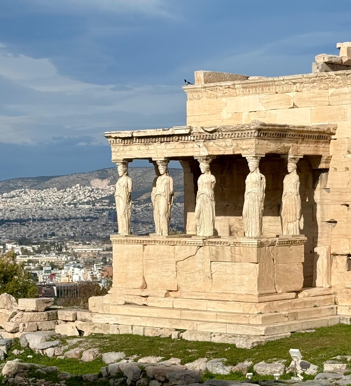 Las cariátides son verdaderos símbolos de la Acrópolis Las cariátides son verdaderos símbolos de la Acrópolis