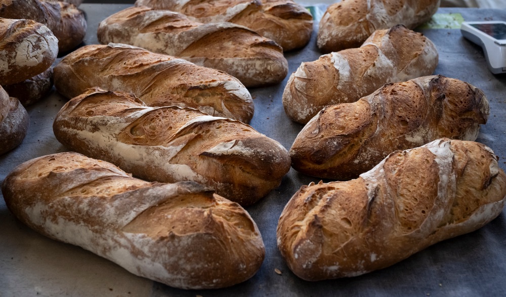 El pan de leña y masa madre es una exquisitez El pan de leña y masa madre es una exquisitez