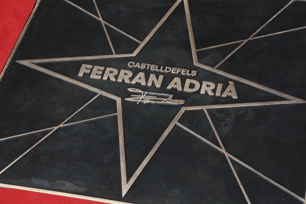 Estrella de Ferran Adrià en el Paseo Marítimo de Castelldefels Estrella de Ferran Adrià en el Paseo Marítimo de Castelldefels