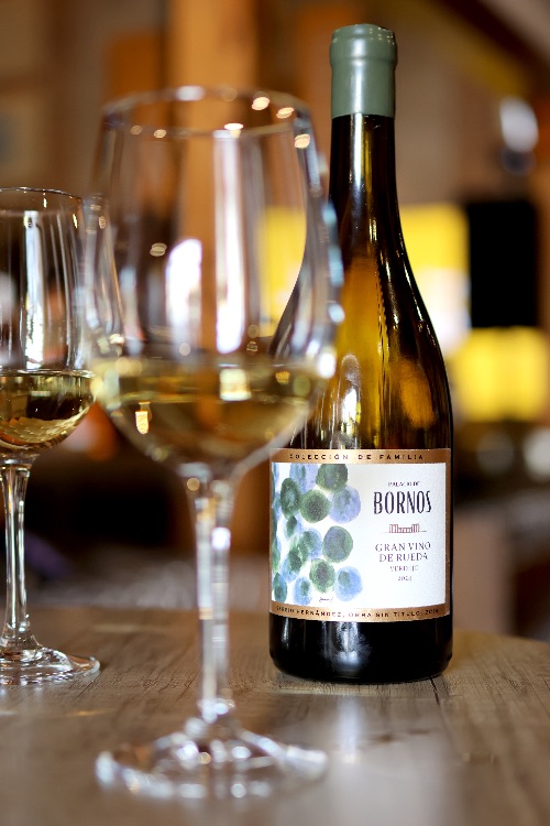 Gran Vino de Rueda “Palacio de Bornos Colección de Familia Sergio Hernández” Gran Vino de Rueda “Palacio de Bornos Colección de Familia Sergio Hernández”