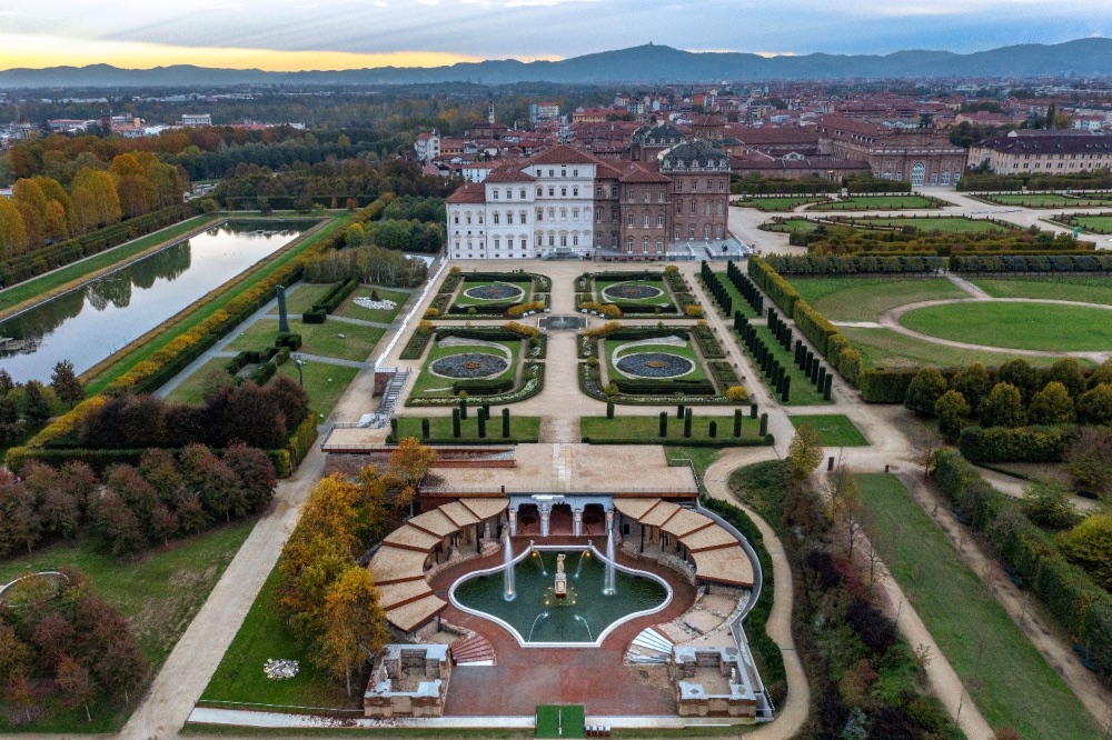Jardín de Reggia Venaria y la fuente Ercole © Consorzio delle Residenze Reali Sabaude Jardín de Reggia Venaria y la fuente Ercole © Consorzio delle Residenze Reali Sabaude