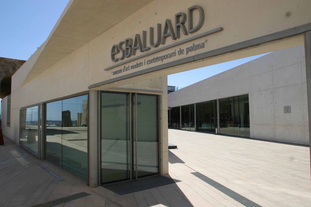 Es Baluard Museu combina los restos de la antigua muralla renacentista con la arquitectura contemporánea Es Baluard Museu combina los restos de la antigua muralla renacentista con la arquitectura contemporánea