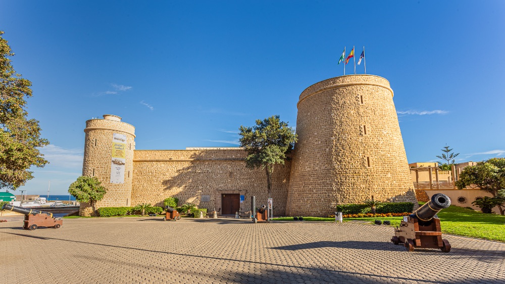 Castillo de Las Roquetas Castillo de Las Roquetas