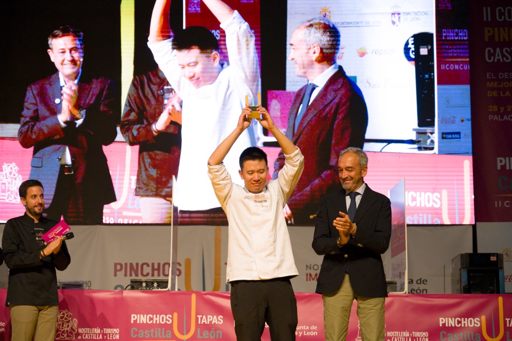 Jiale Pan gana el II Concurso de Pinchos y Tapas de Castilla y León Jiale Pan gana el II Concurso de Pinchos y Tapas de Castilla y León