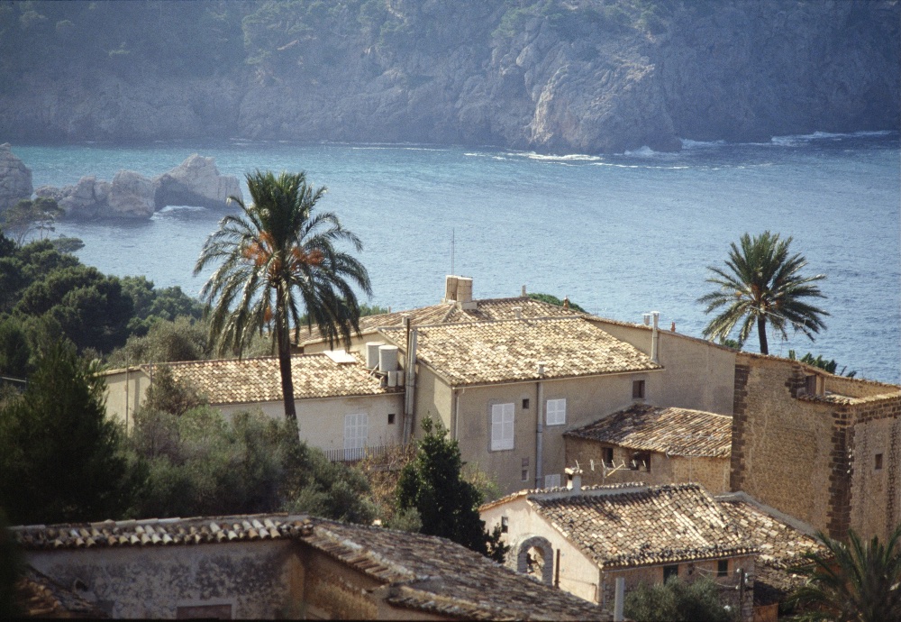 Llucalcari, cala de Deià Llucalcari, cala de Deià