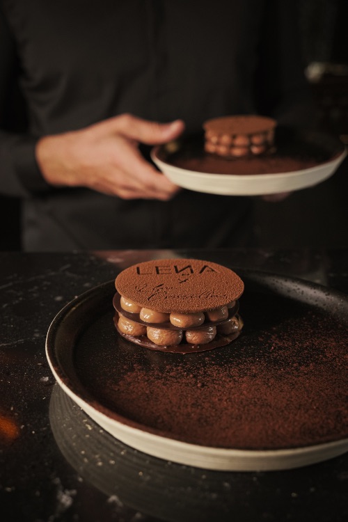 Chocolate de origen Indonesia x Leña by Lluc Crusellas Chocolate de origen Indonesia x Leña by Lluc Crusellas
