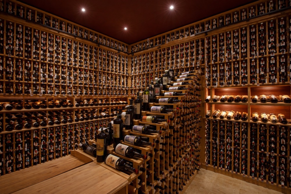 Futura vinoteca de Les Grands Buffets. Futura vinoteca de Les Grands Buffets.