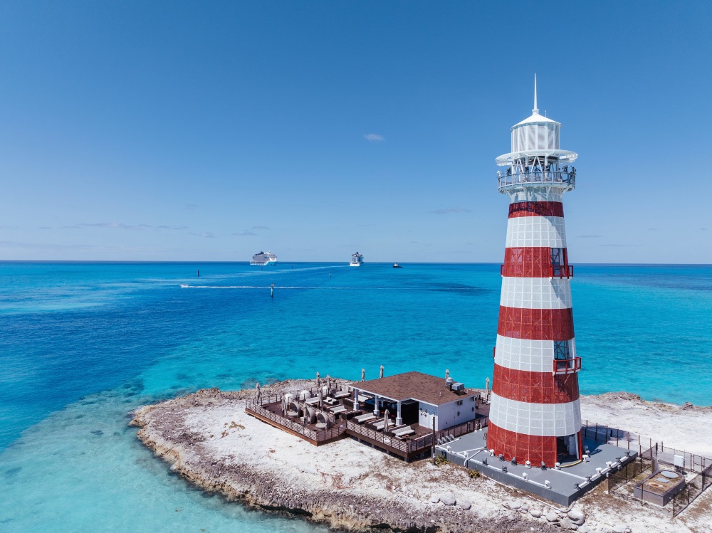 Ocean Cay Marine Reserve en Bahamas, una isla privada de MSC Cruceros exclusiva para sus pasajeros. Ocean Cay Marine Reserve en Bahamas, una isla privada de MSC Cruceros exclusiva para sus pasajeros.