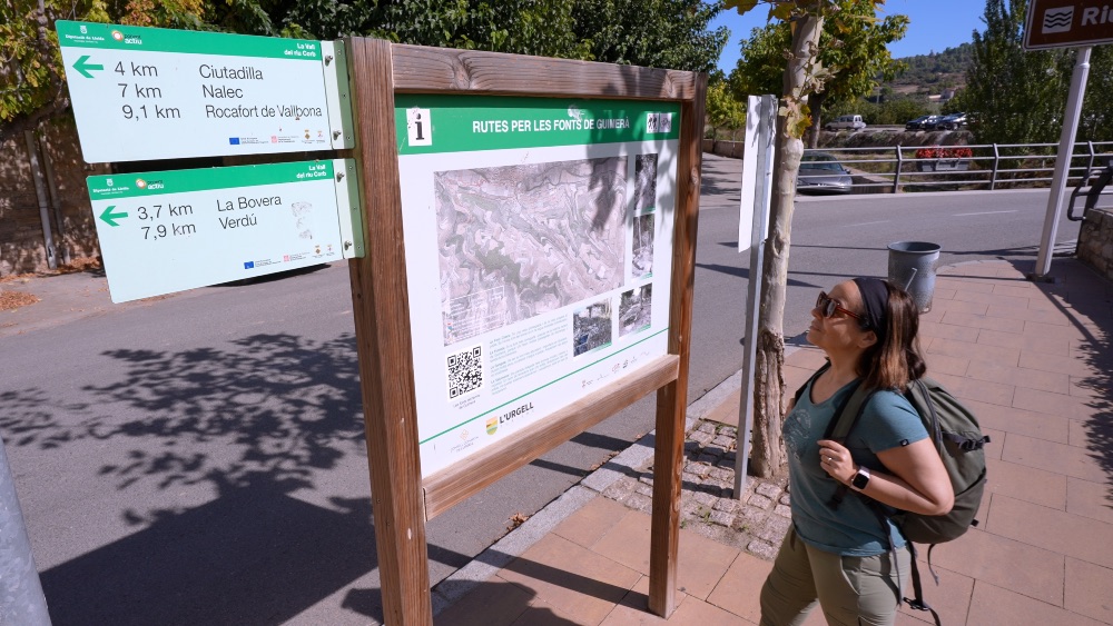 Las rutas por el sur de Lleida están muy bien señalizadas. Las rutas por el sur de Lleida están muy bien señalizadas.
